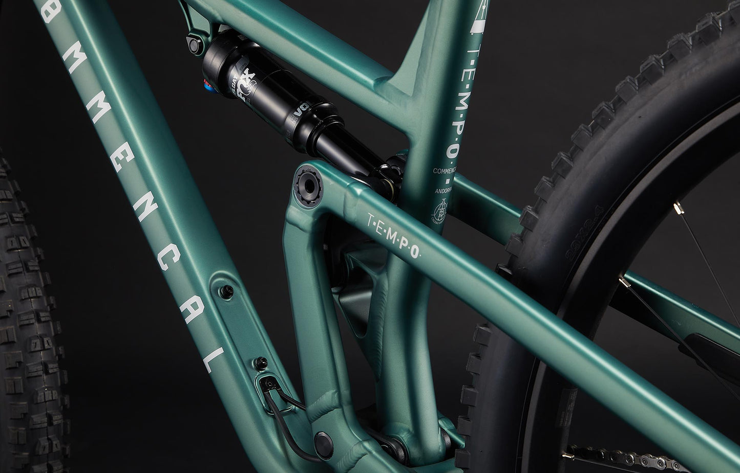 Commencal T.E.M.P.O. Essential Metallic Green